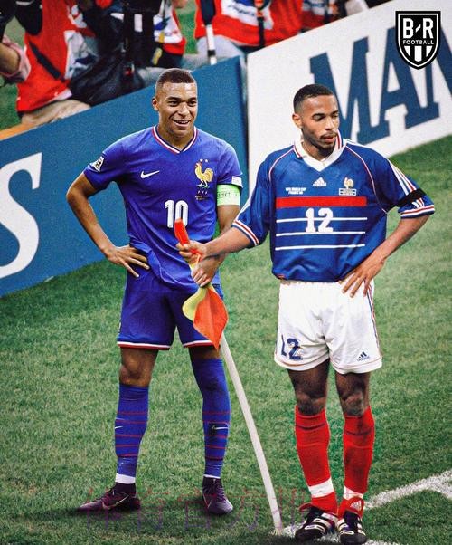 姆巴佩正和皇马敲定最后的细节 工资和贝林相近 姆巴佩正和皇马敲定最后的细节 工资和贝林相近